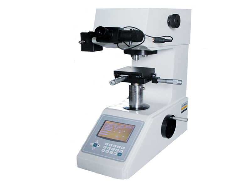 维氏硬度计的功能配置解析